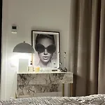In 2 شقة