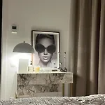 In 2 * دروسكينينكاي